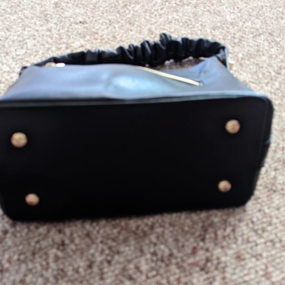 Black Urban Expressions Maddie - Picture 2 of 9